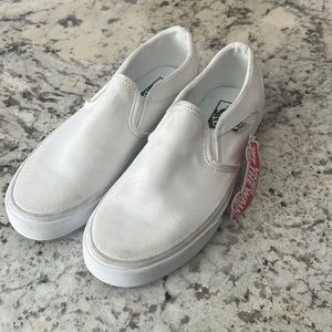 New White Vans size 8 with tags
